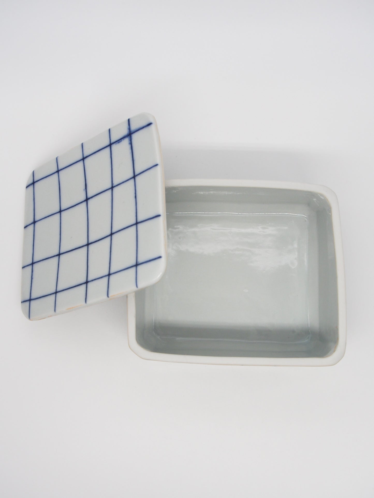 蓋物 中  / ドウガミスミコ