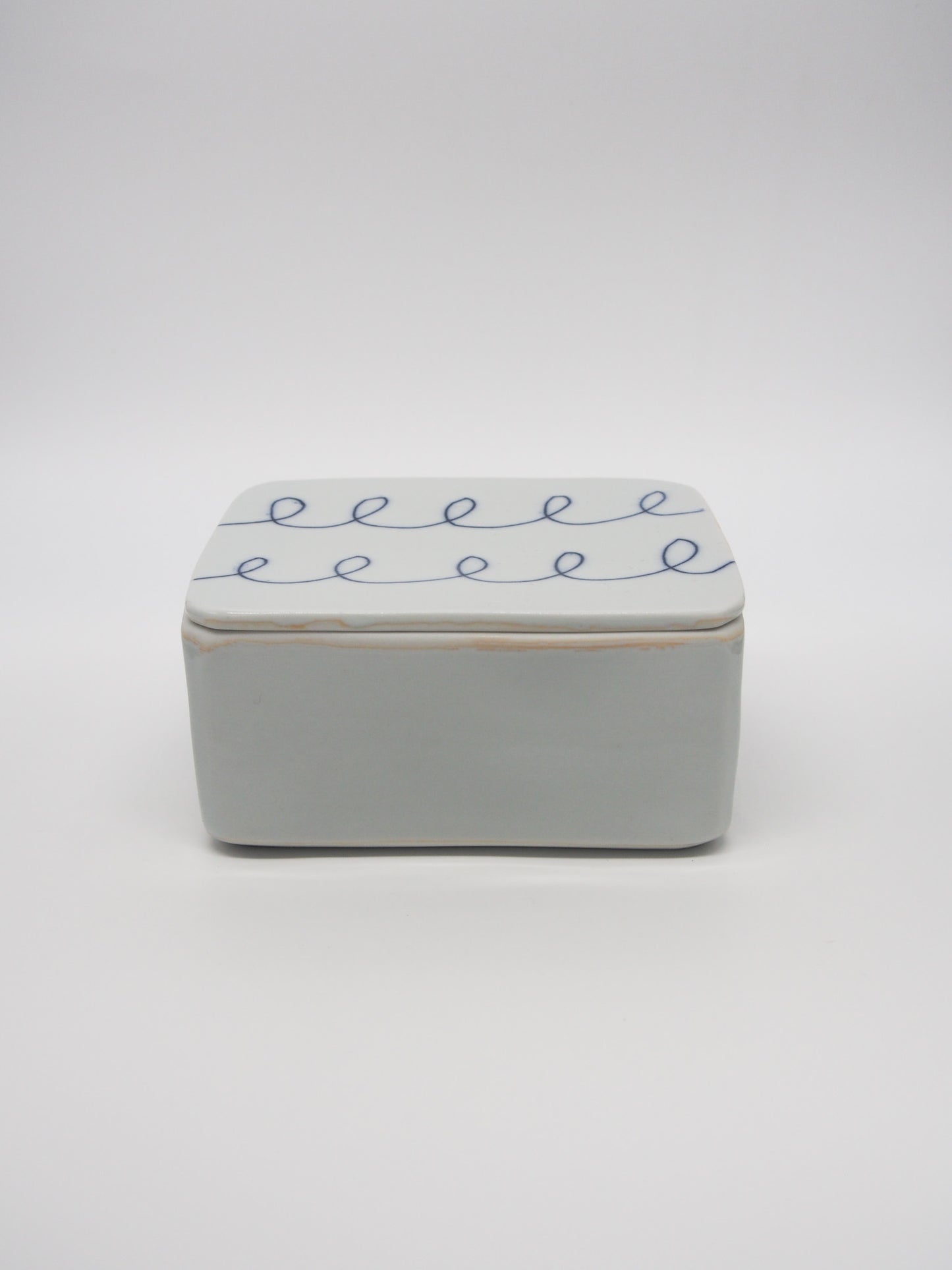 蓋物 中  / ドウガミスミコ