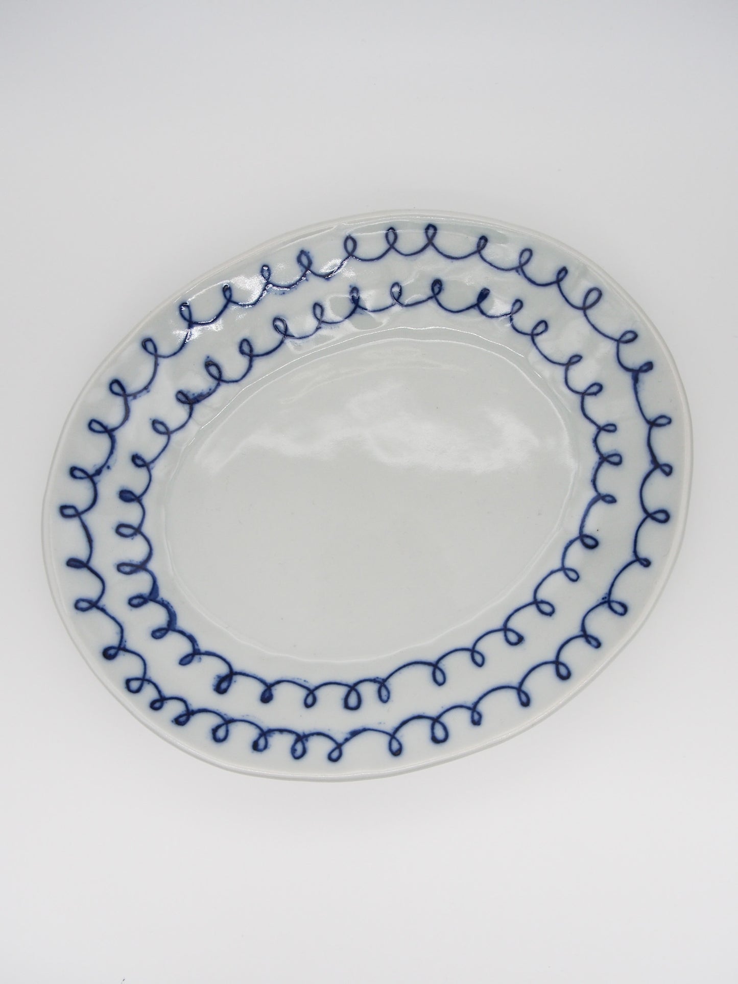 だえん皿 / ドウガミスミコ